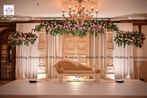 Olu flora wedding decorations 