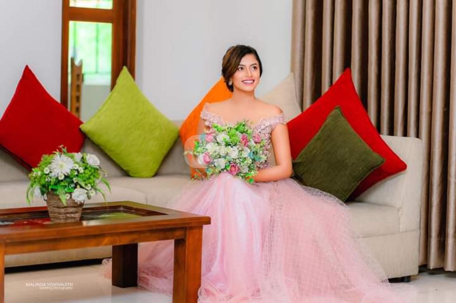 Pink Room - Evening Dress Rental Service in Elpitiya